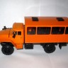 1:43 Уральский грузовик 43206 вахтовый автобус с низкой крышей (оранжевый)