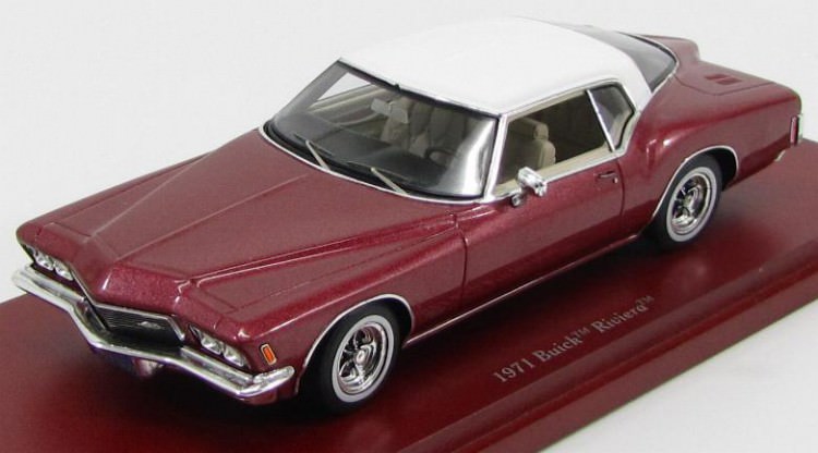 1:43 Buick Riviera 1971 (vintage red)