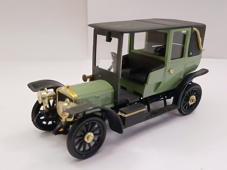 1:43 Руссо-Балт Ландоле (светло-зеленый)